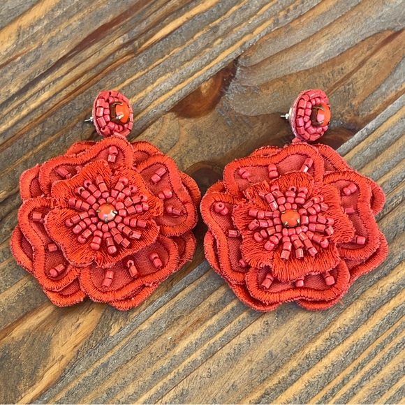 Stella & Dot Ella Grace Earrings Red Fabric Glass Beads Signed Pierced Boho - Picture 7 of 7